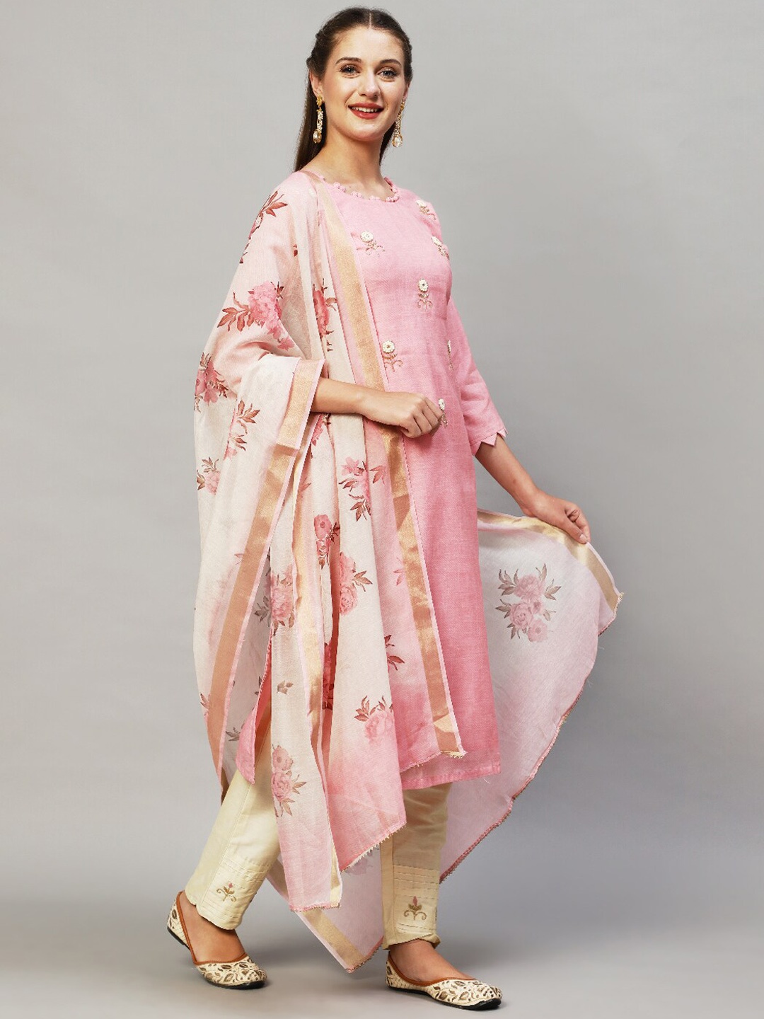 

FASHOR Women Pink Floral Embroidered Thread Work Chanderi Silk Kurta with Trousers & With Dupatta