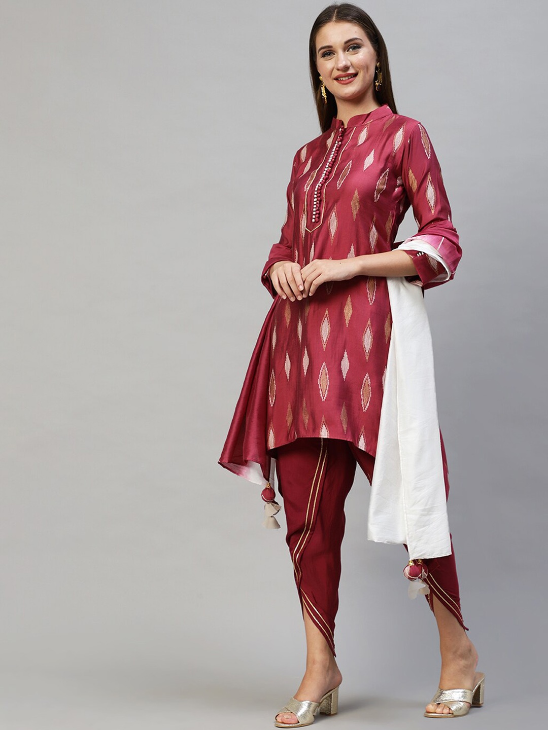 

FASHOR Women Maroon Gotta Patti Kurti with Dhoti Pants & With Dupatta