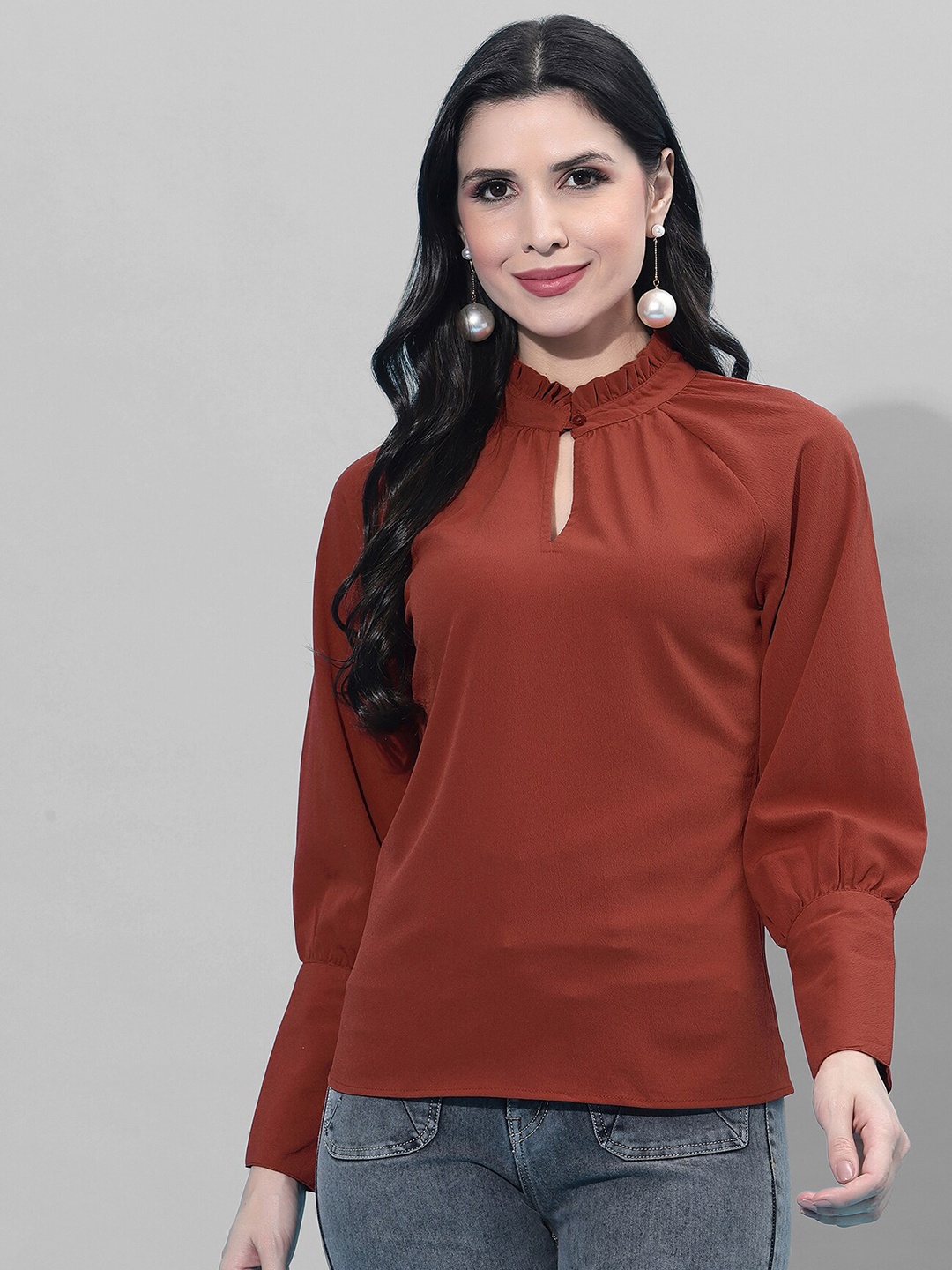 

Selvia Rust Keyhole Neck Rust Cotton Blend Cuffed Sleeve Top