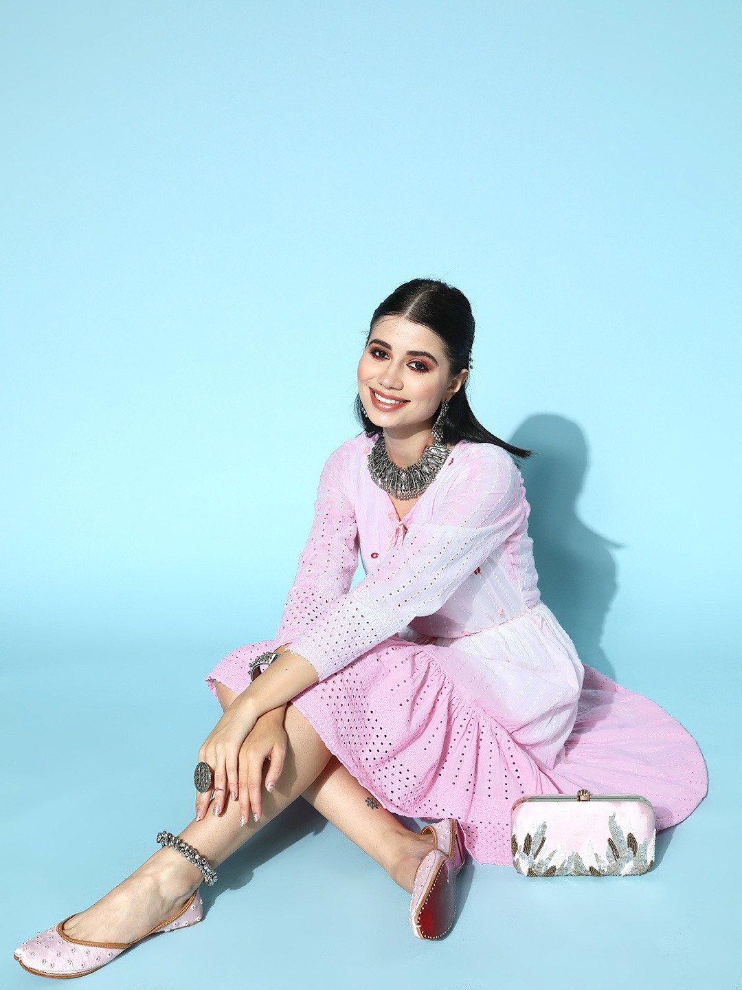 

Ishin Women White Tie and Dye Fluid Tie-Up Dress