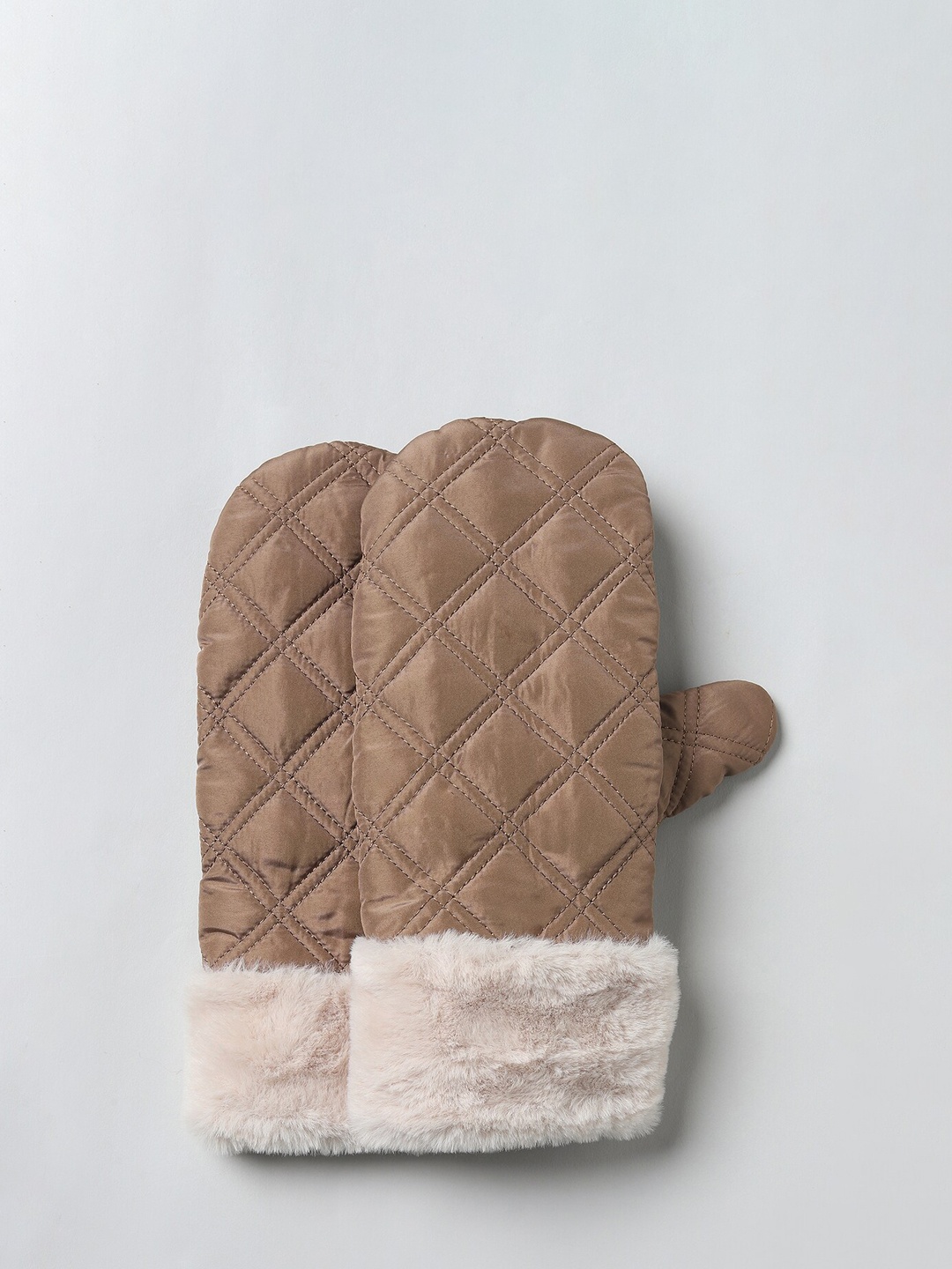 

ONLY Women Brown Solid Quilted Mittens