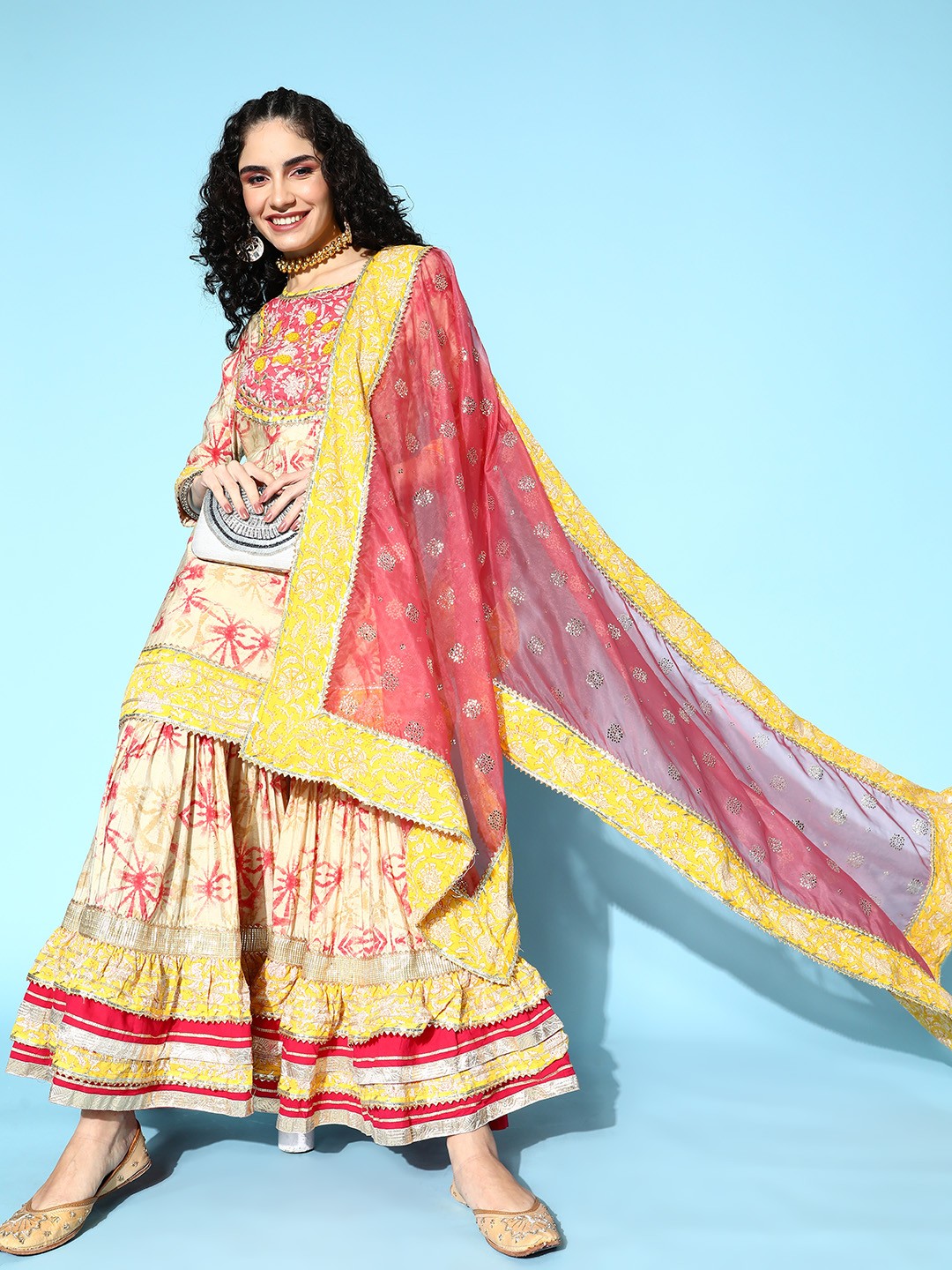 

Ishin Women Floral Silk Blend Fluid Tie-Up Kurta Set, Yellow