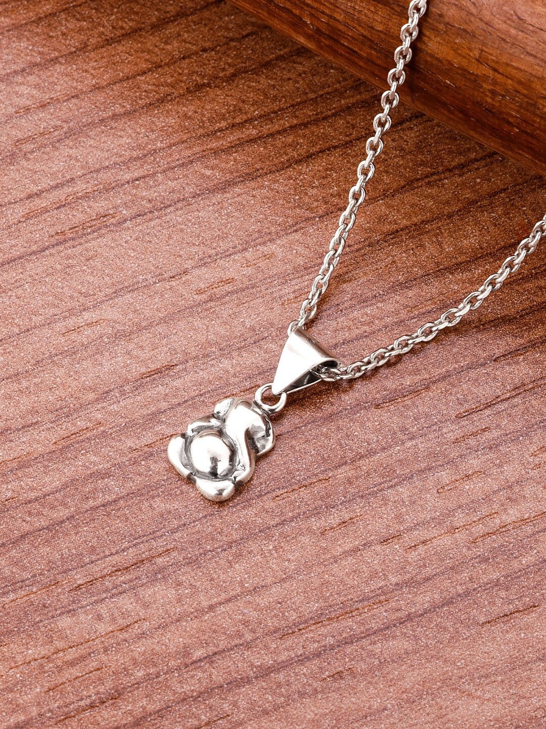 

GIVA Silver-Toned 925 Sterling Silver Vinayaka Pendant With Link Chain