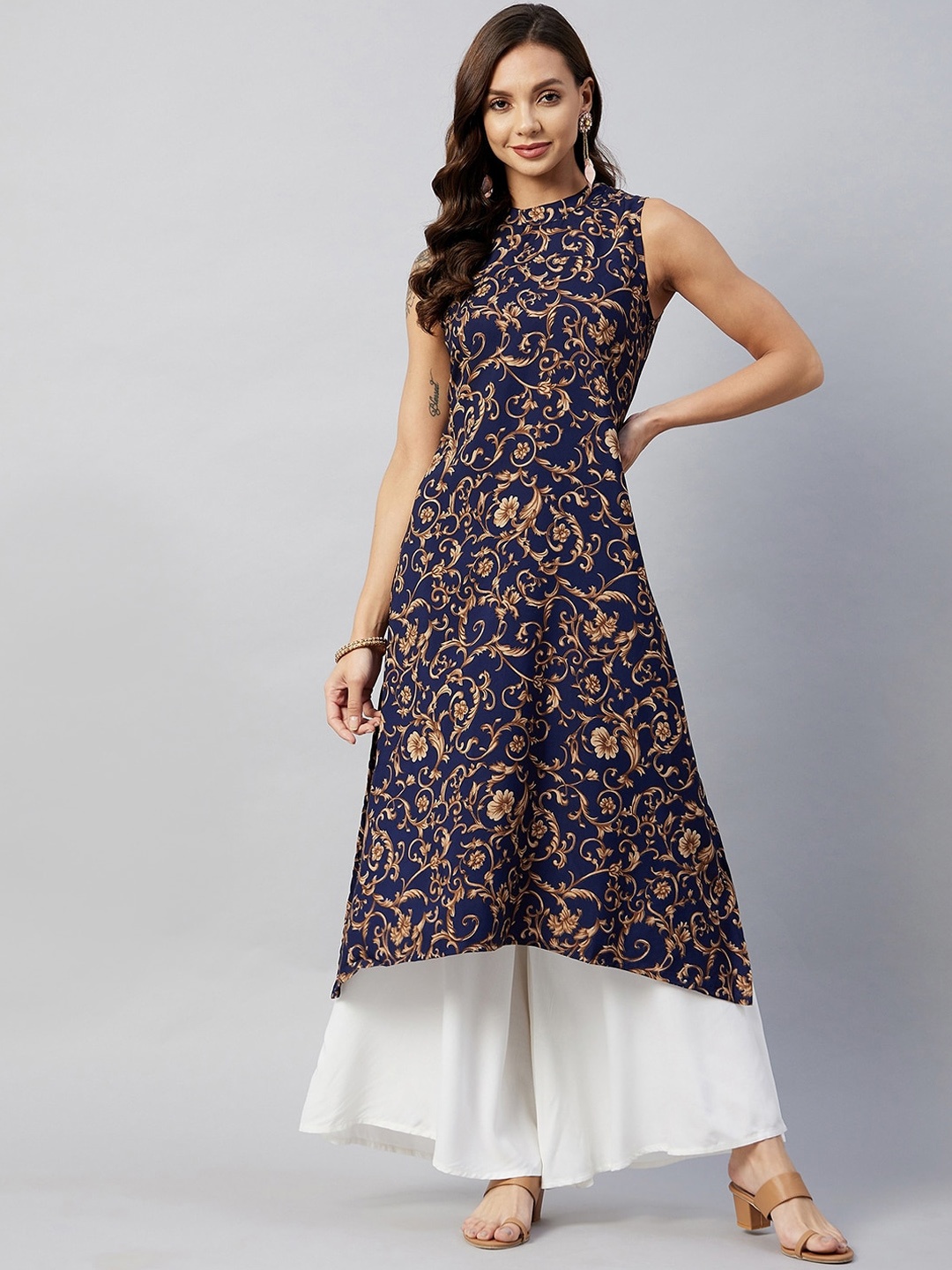 

InWeave Women Blue Ethnic Motifs Printed Kurta Set