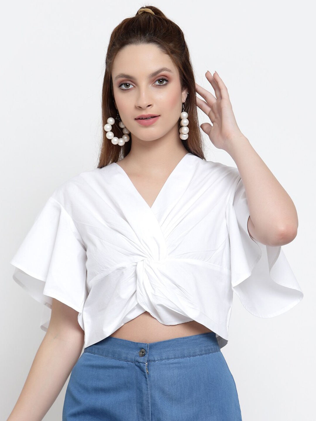 

NEUDIS Women White Twisted Crop Top