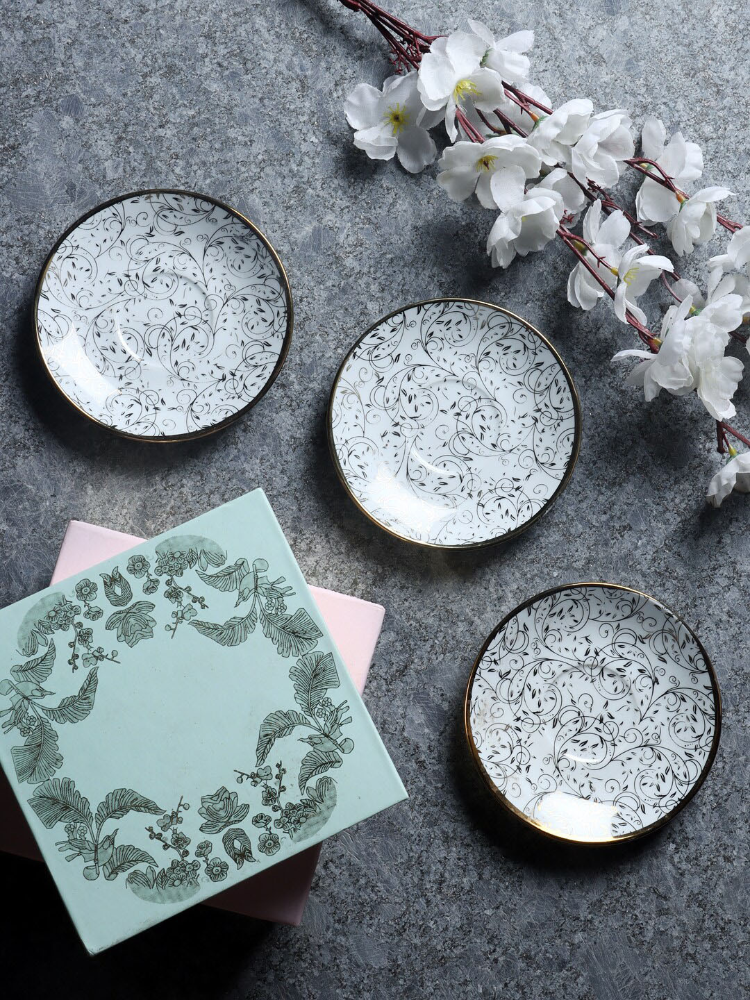 

ceradeco Pack Of 6 White Printed Small Serving Plates