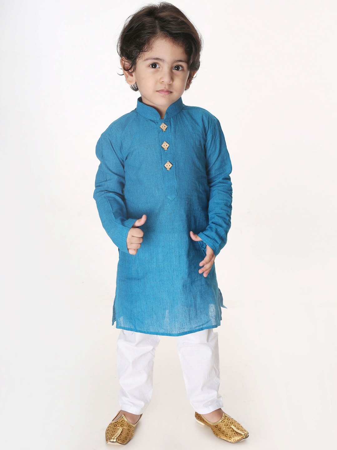 

VASTRAMAY Boys Blue Solid Cotton Kurta