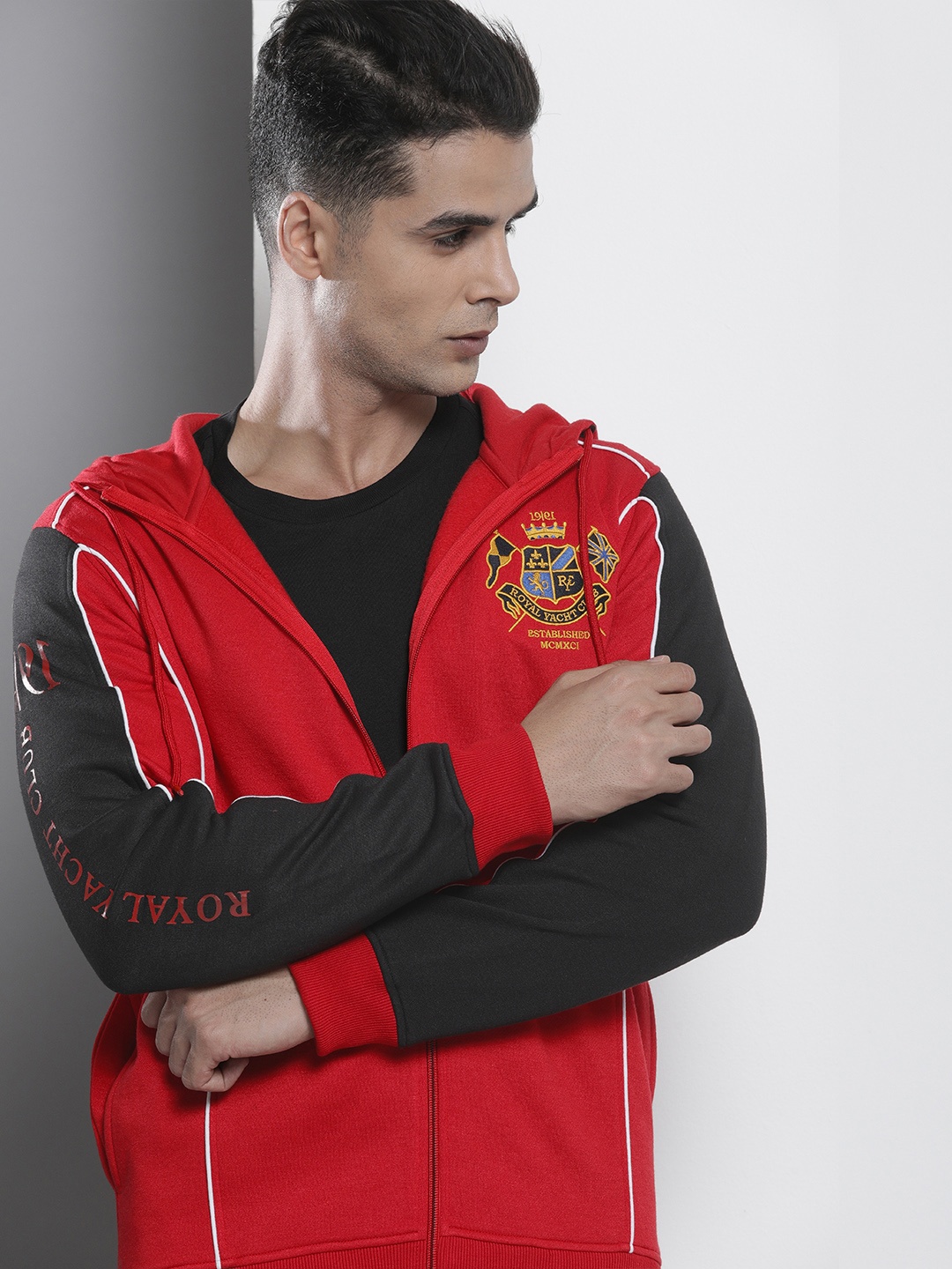 

The Indian Garage Co Men Red Solid Hooded Sweatshirt