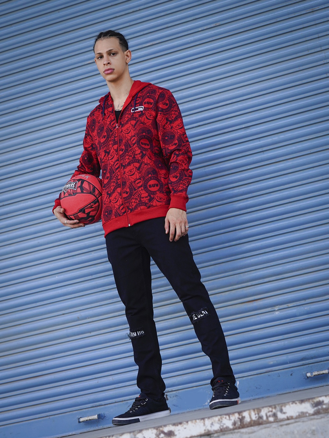 

The Indian Garage Co Men Red Printed Hooded Sweatshirt