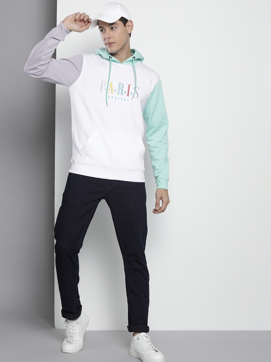 

The Indian Garage Co Men White & Green Embroidered Hooded Sweatshirt