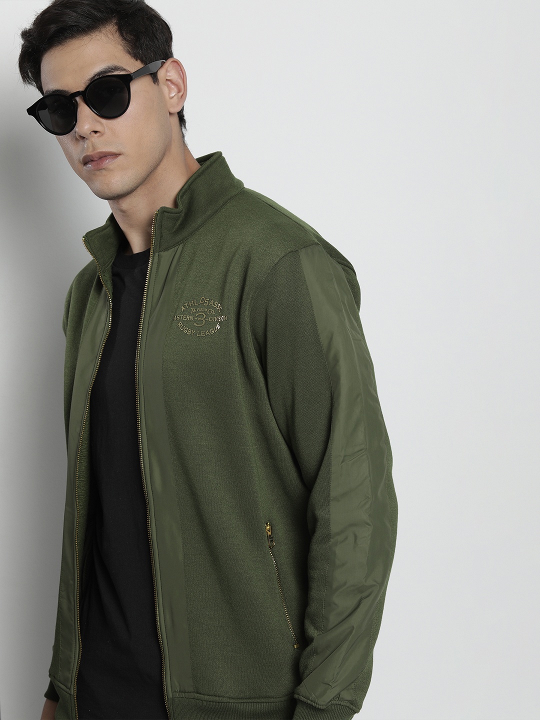 

The Indian Garage Co Men Olive Green Solid Sweatshirt