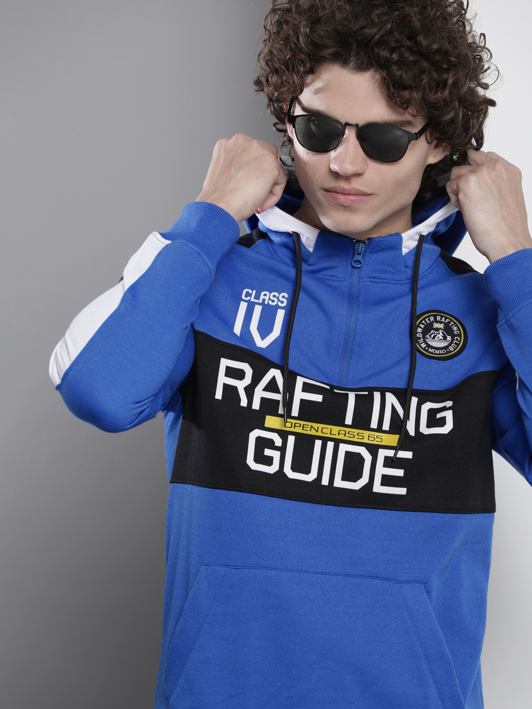 

The Indian Garage Co Men Blue & Black Printed Hooded Sweatshirt