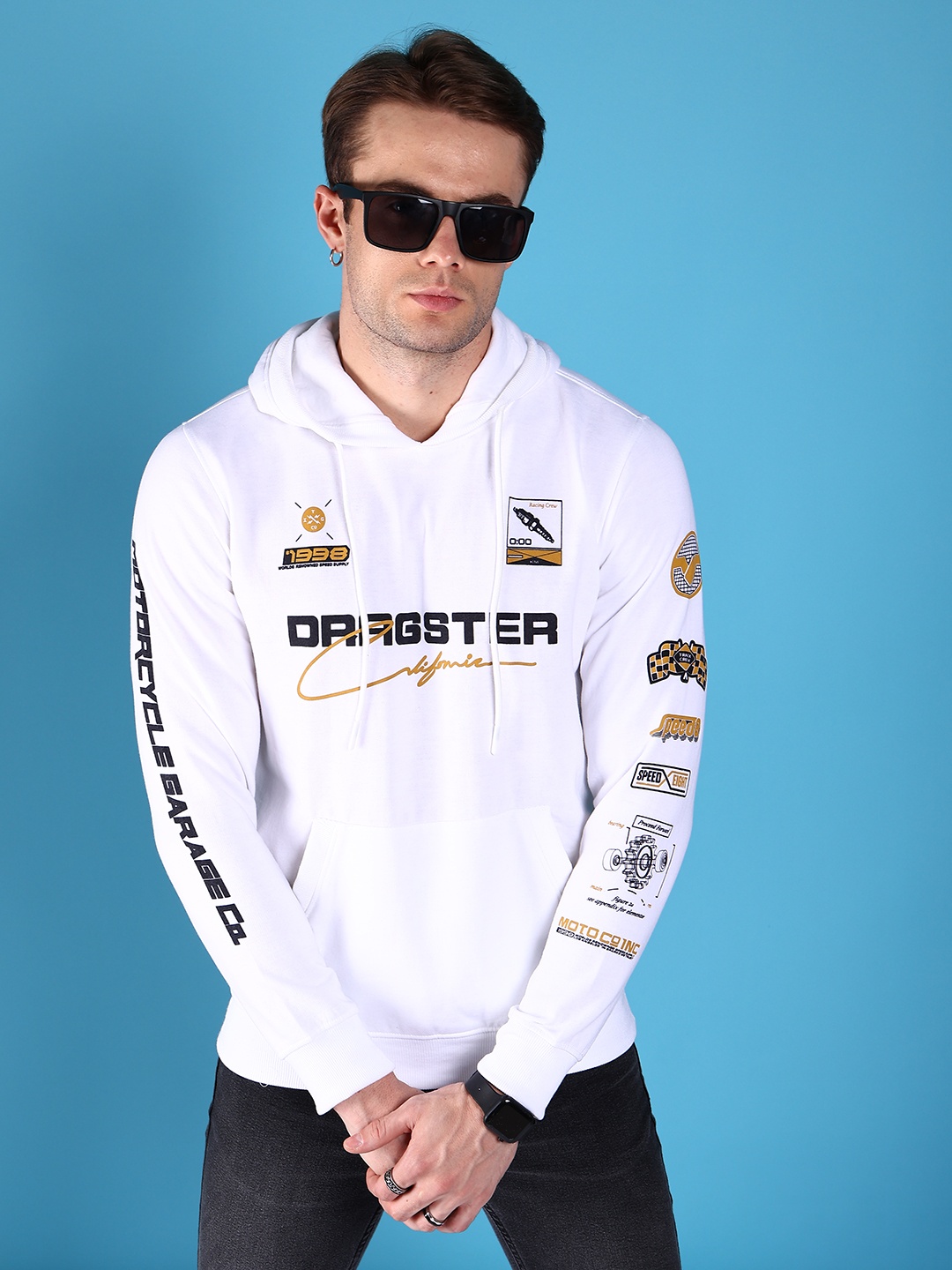

The Indian Garage Co Men White & Black Printed Hooded Sweatshirt