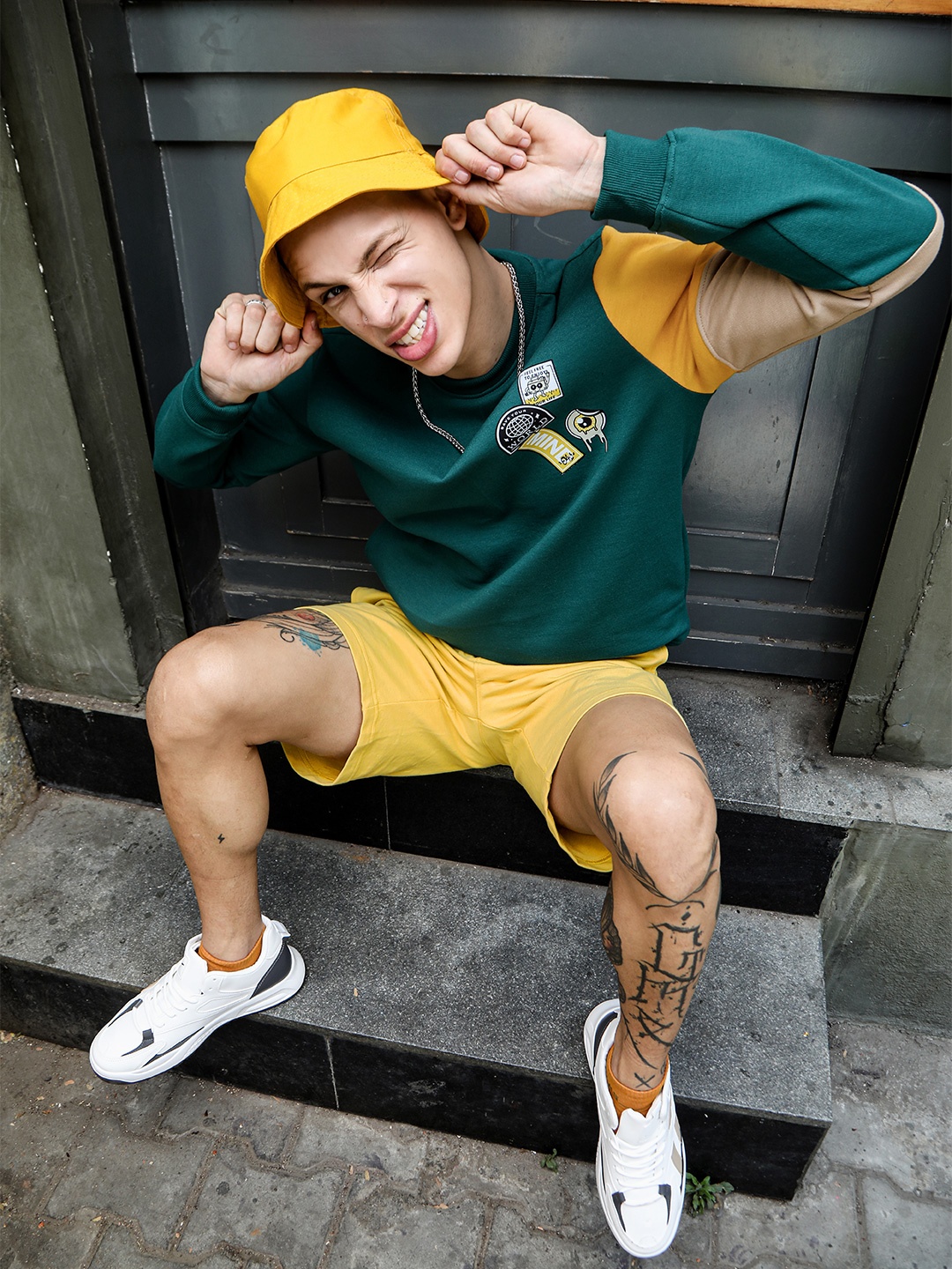 

The Indian Garage Co Men Green Printed Sweatshirt