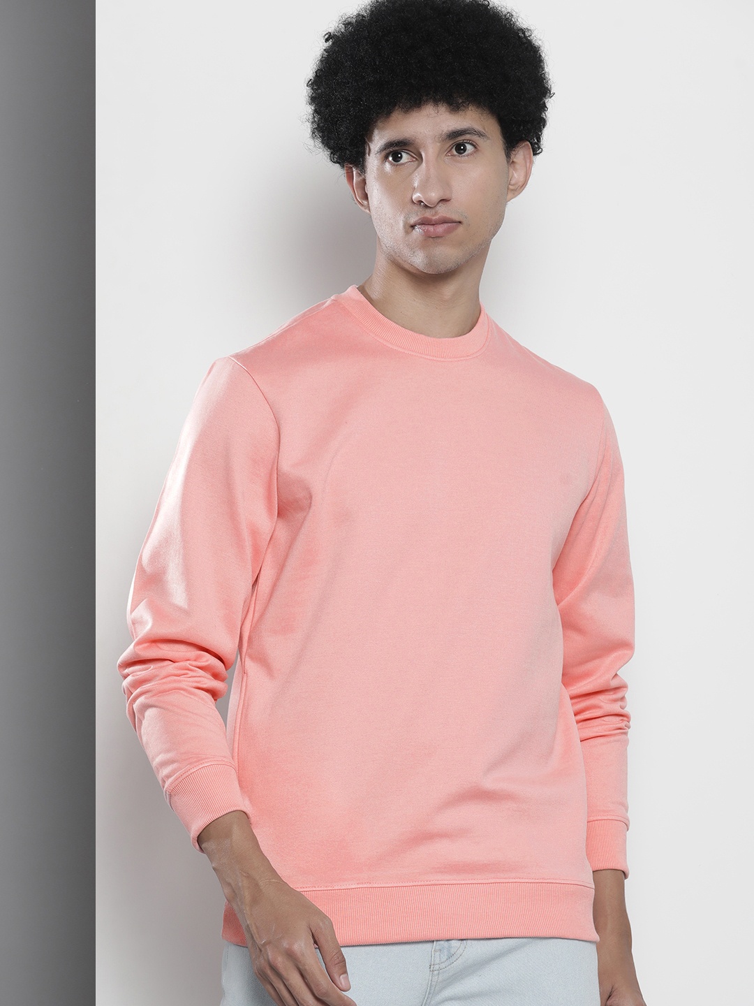 

The Indian Garage Co Men Pink Solid Sweatshirt