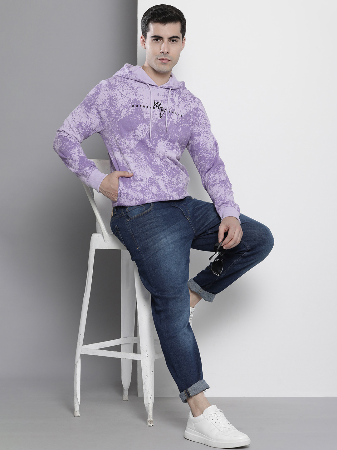 

The Indian Garage Co Men Purple Printed Hooded Sweatshirt