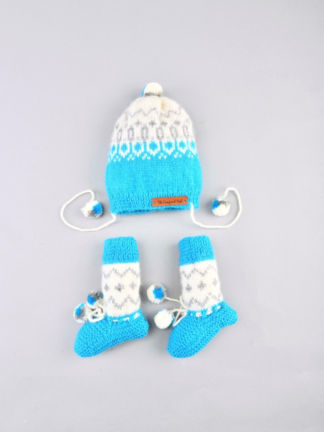 

The Original Knit Unisex Kids Blue & White Colourblocked Beanie with Booties