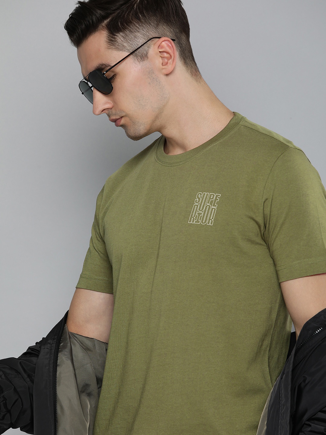 

HERE&NOW Men Olive Green Pure Cotton Round Neck T-shirt