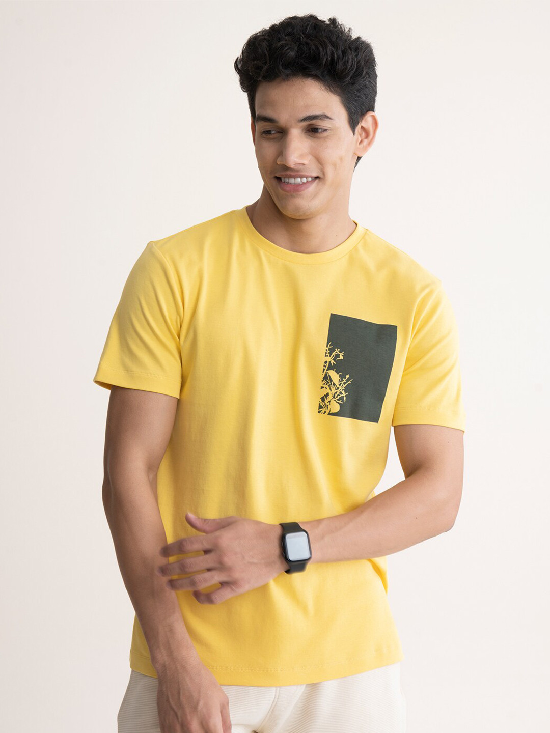 

DAMENSCH Men Graphic Print Premium Cotton Regular Fit T-Shirt, Yellow