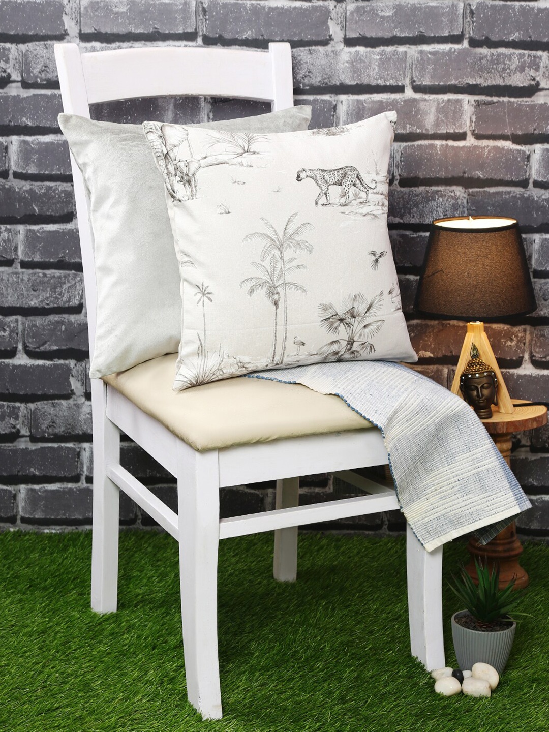 

Just Home Set of 2 Grey & White Pure Cotton Digital Printed Square Cushion Cover