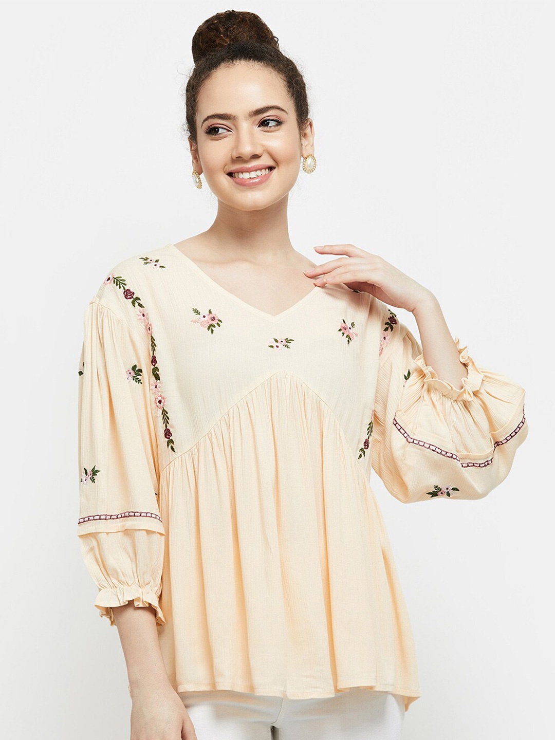 

max Cream-Coloured Floral Embroidered Empire Top