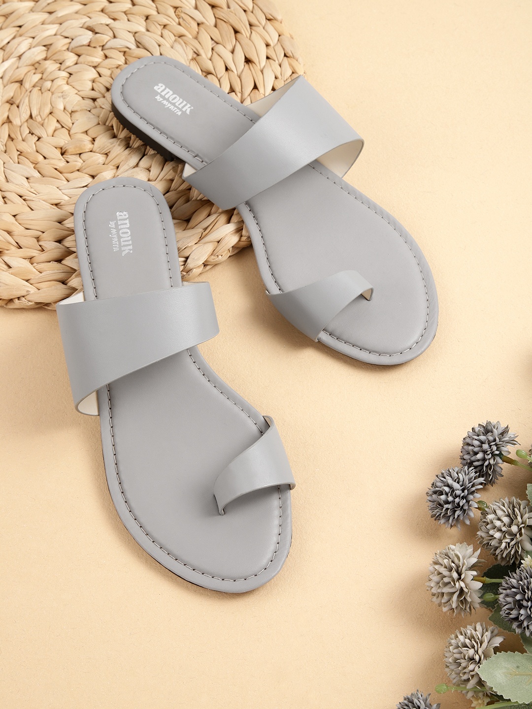 

Anouk Women Grey Solid One Toe Flats