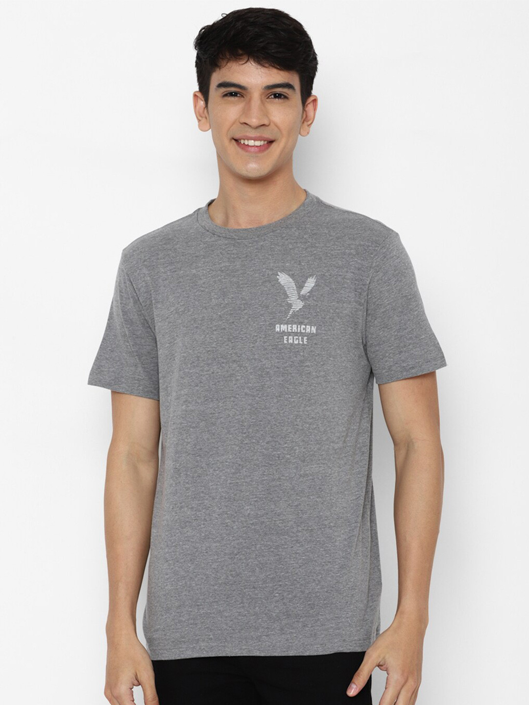 

AMERICAN EAGLE OUTFITTERS Men Grey Solid Regular Fit T-shirt