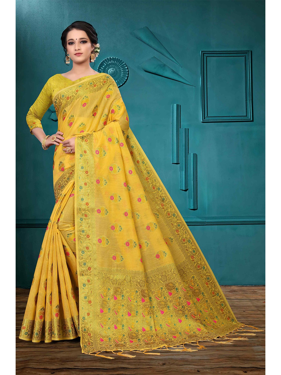 

Mizzific Yellow & Gold-Toned Floral Zari Pure Cotton Chanderi Saree