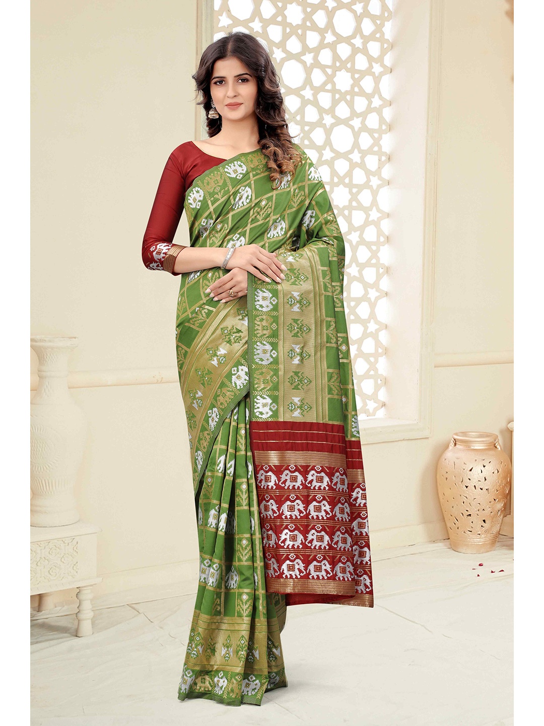 

Mizzific Green & Red Woven Design Zari Silk Cotton Banarasi Saree