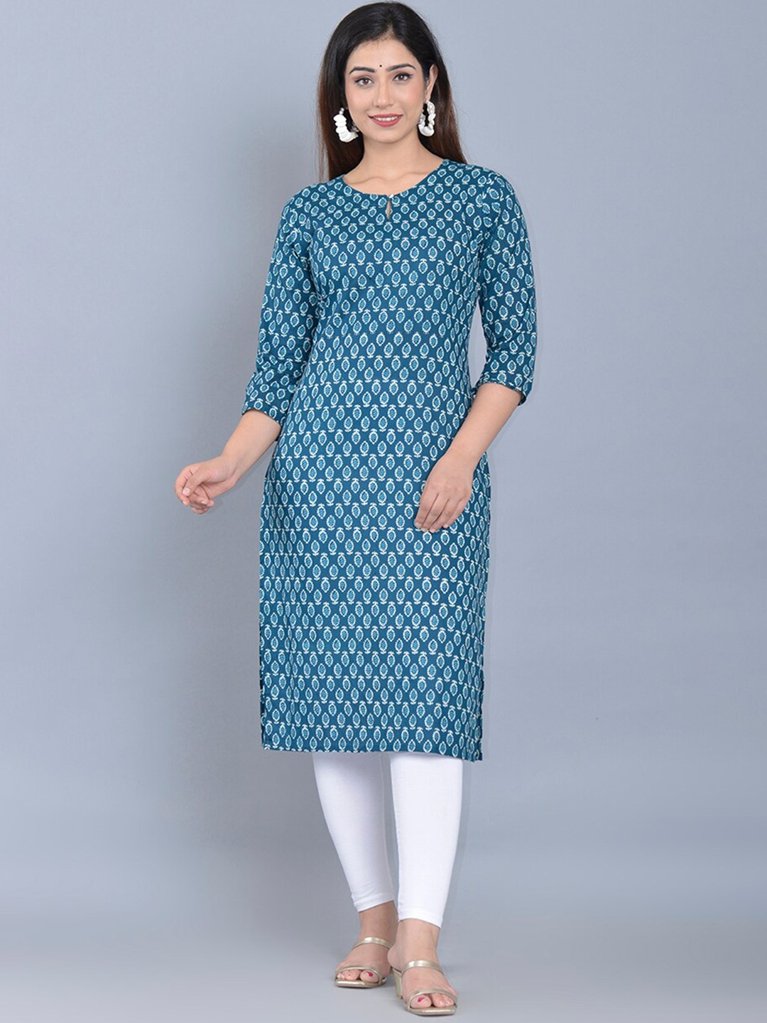 

Bachuu Women Blue Geometric Kurta