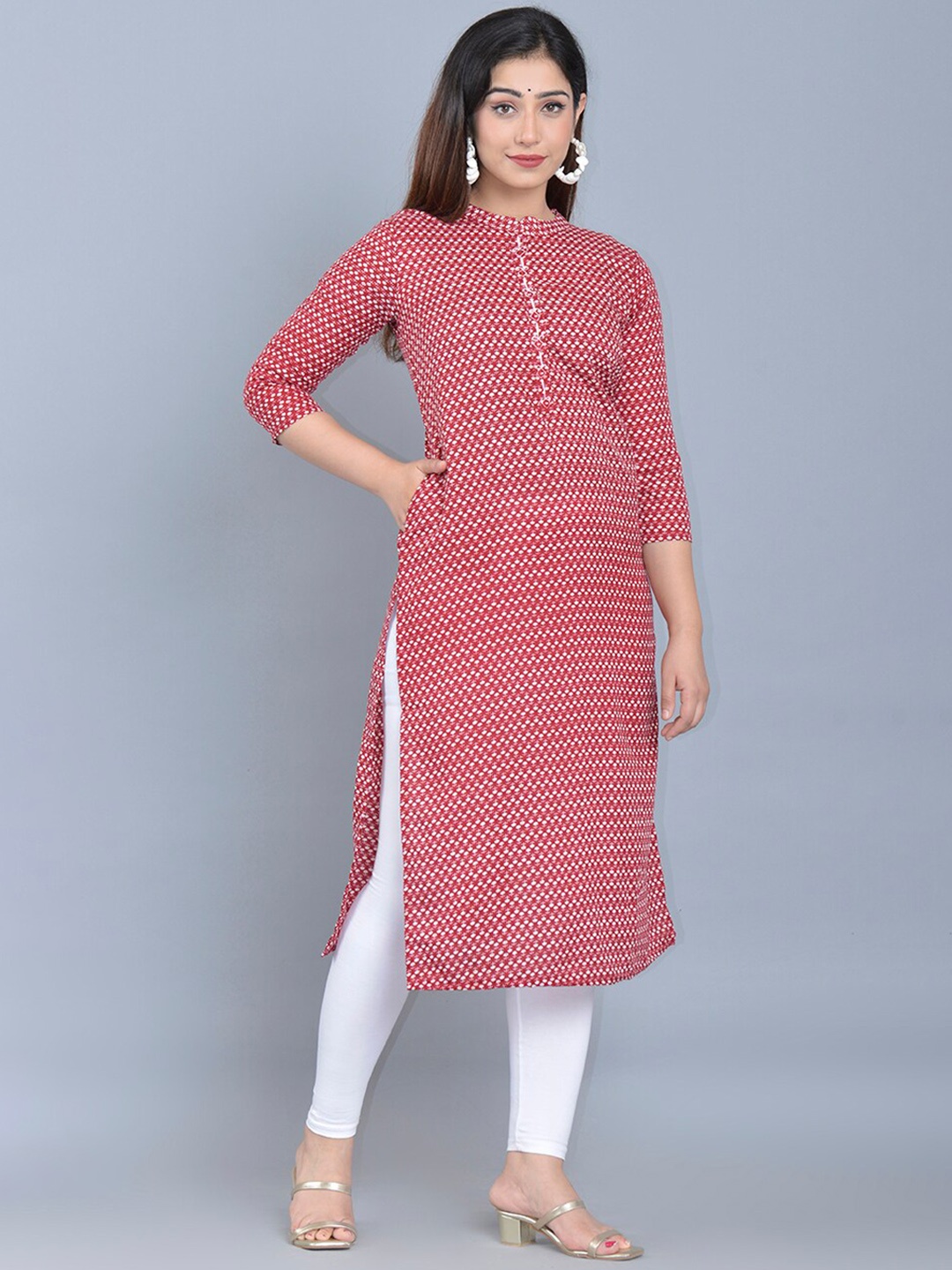 

Bachuu Women Maroon & White Ethnic Motifs Printed Straight Kurta