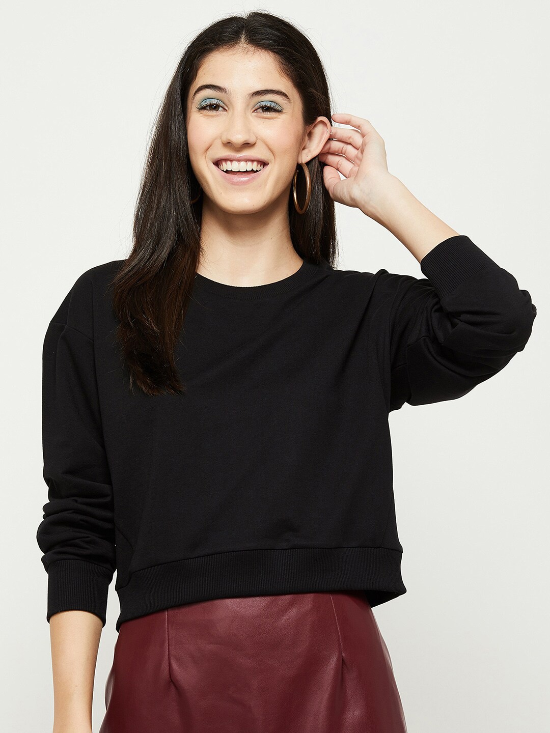 

max Women Black Cotton Sweatshirt