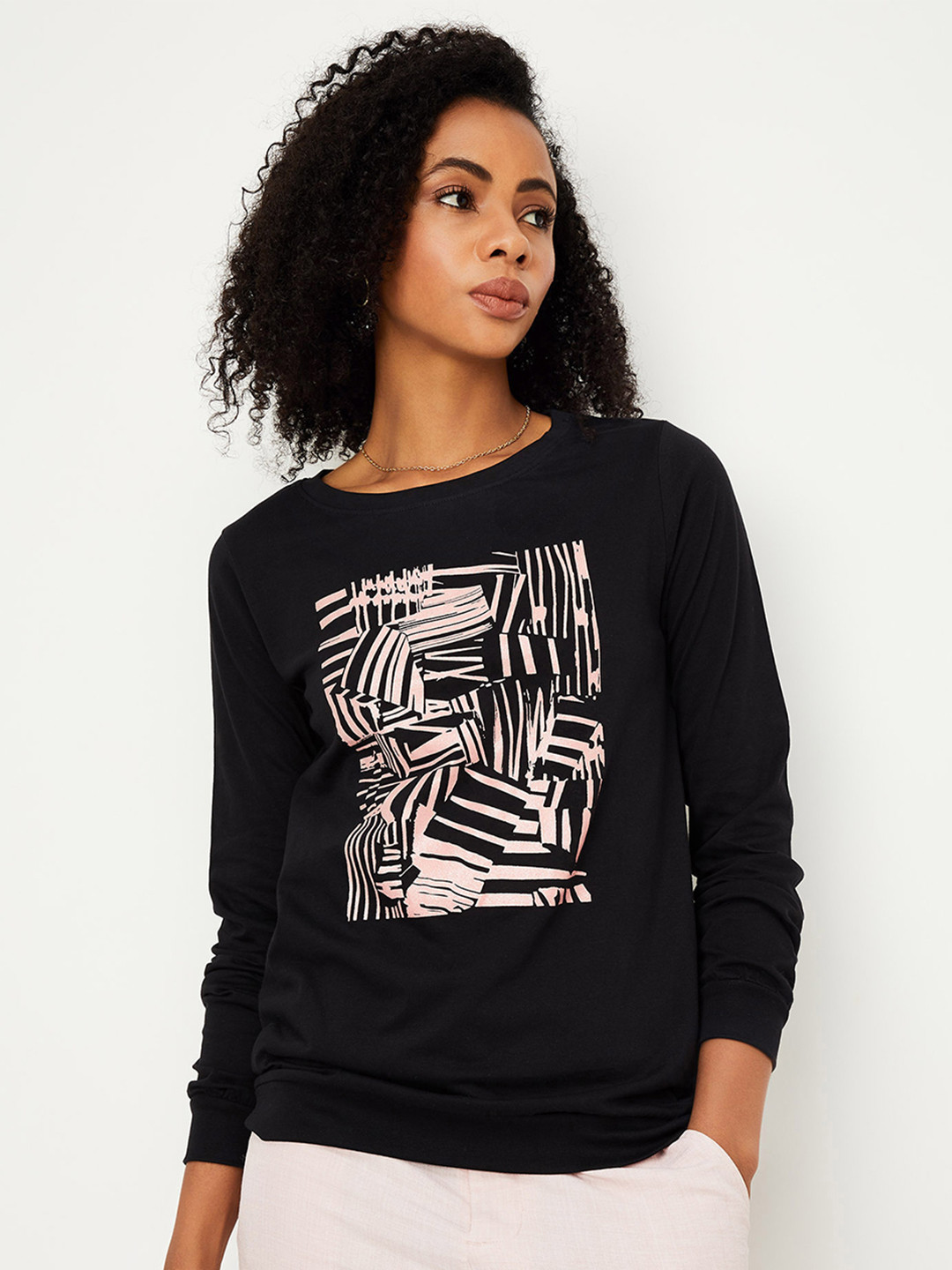 

max Women Black Printed Sweatshirt