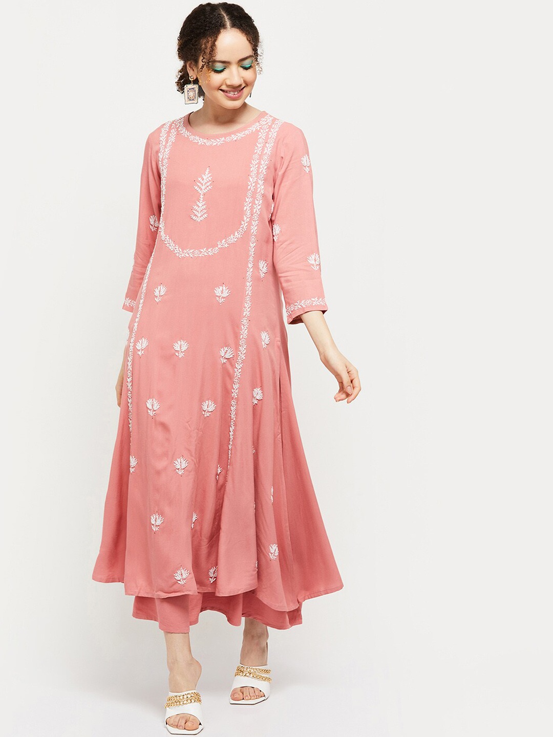 

max Women Peach-Coloured Ethnic Motifs Printed Thread Work Anarkali Kurta