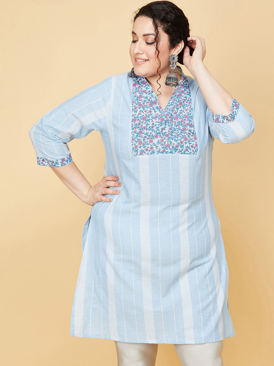

max Women Blue V-Neck Yoke Design Pathani Kurta