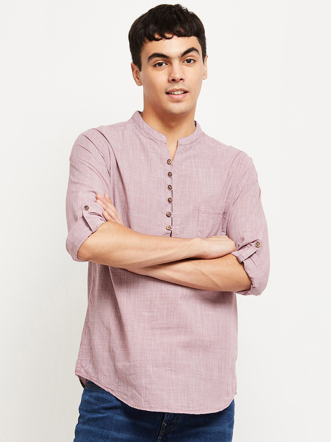 

max Men Red Solid Rolled Up Sleeves Kurta
