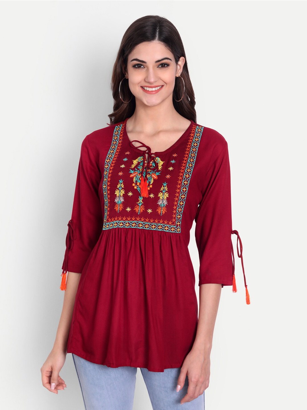 

KASHEEDA Maroon Tie-Up Neck Empire Top