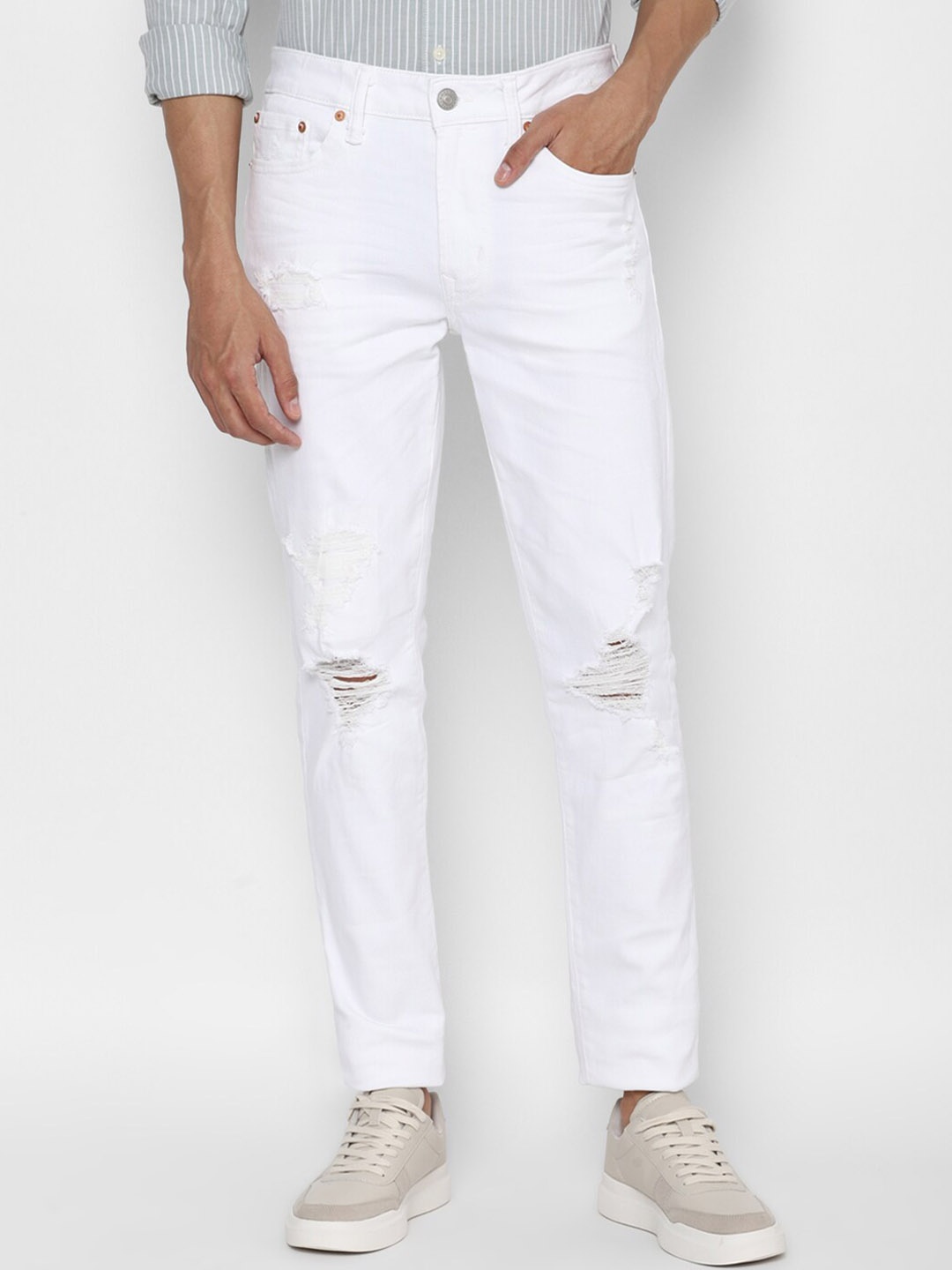 

AMERICAN EAGLE OUTFITTERS Men White Slim Fit Mildly Distressed Jeans