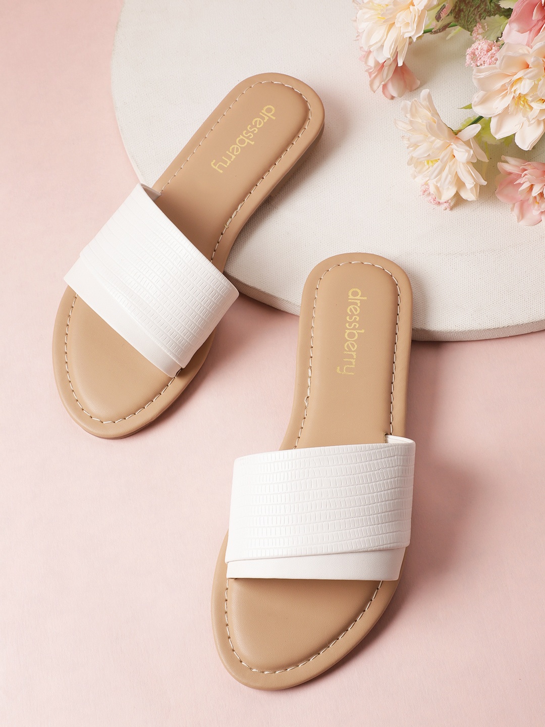 

DressBerry Women White Snake Skin Textured Open Toe Flats