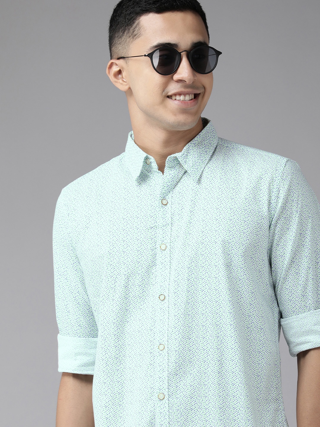 

Pepe Jeans Men White & Light Blue Polka-Dots Printed Pure Cotton Casual Shirt