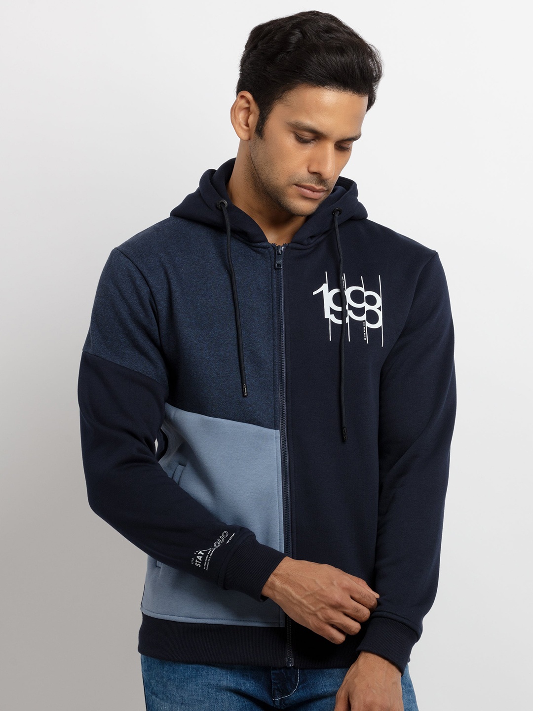

Status Quo Men Navy Blue Colourblocked Hooded Sweatshirt