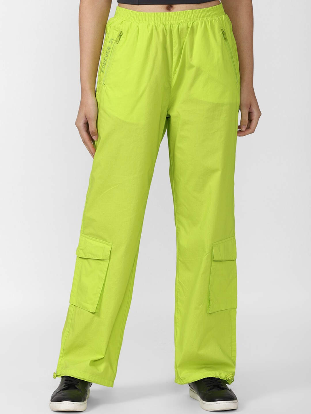 

FOREVER 21 Women Fluorescent Green Solid Cotton Cargos Trousers