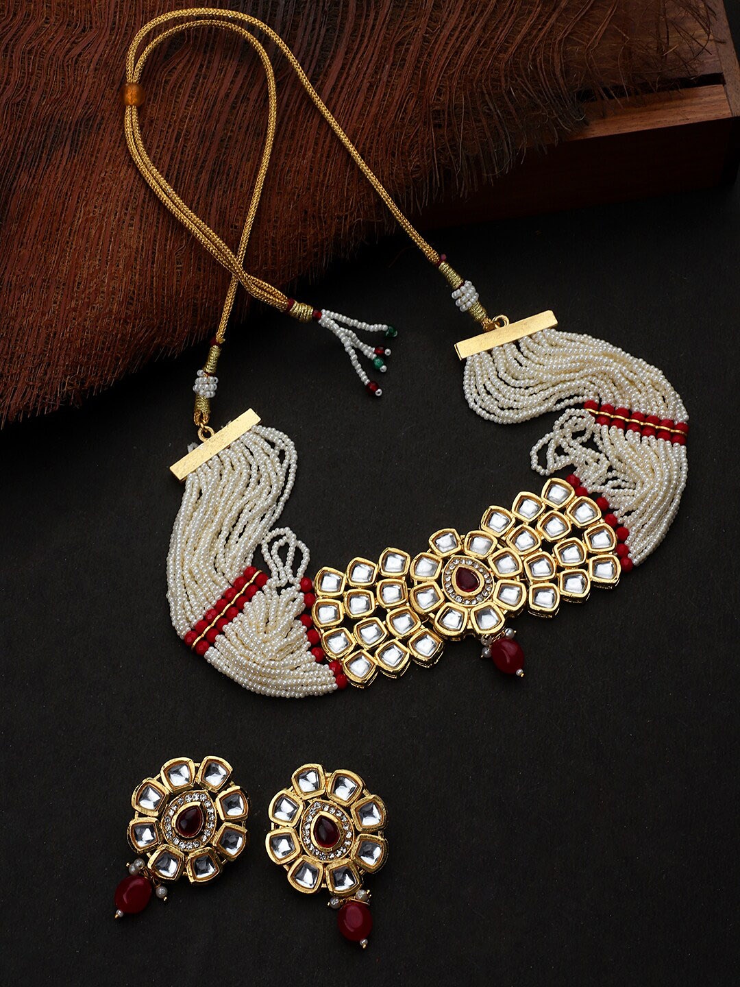 

STEORRA JEWELS Gold-Plated Red & White Kundan Stone-Studded & Beaded Jewellery Set