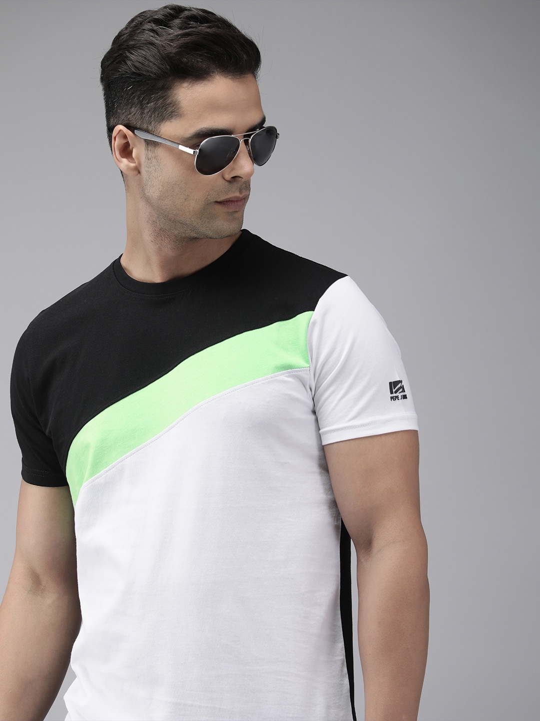 

Pepe Jeans Men Black & White Colourblocked Pure Cotton Slim Fit T-shirt, Green