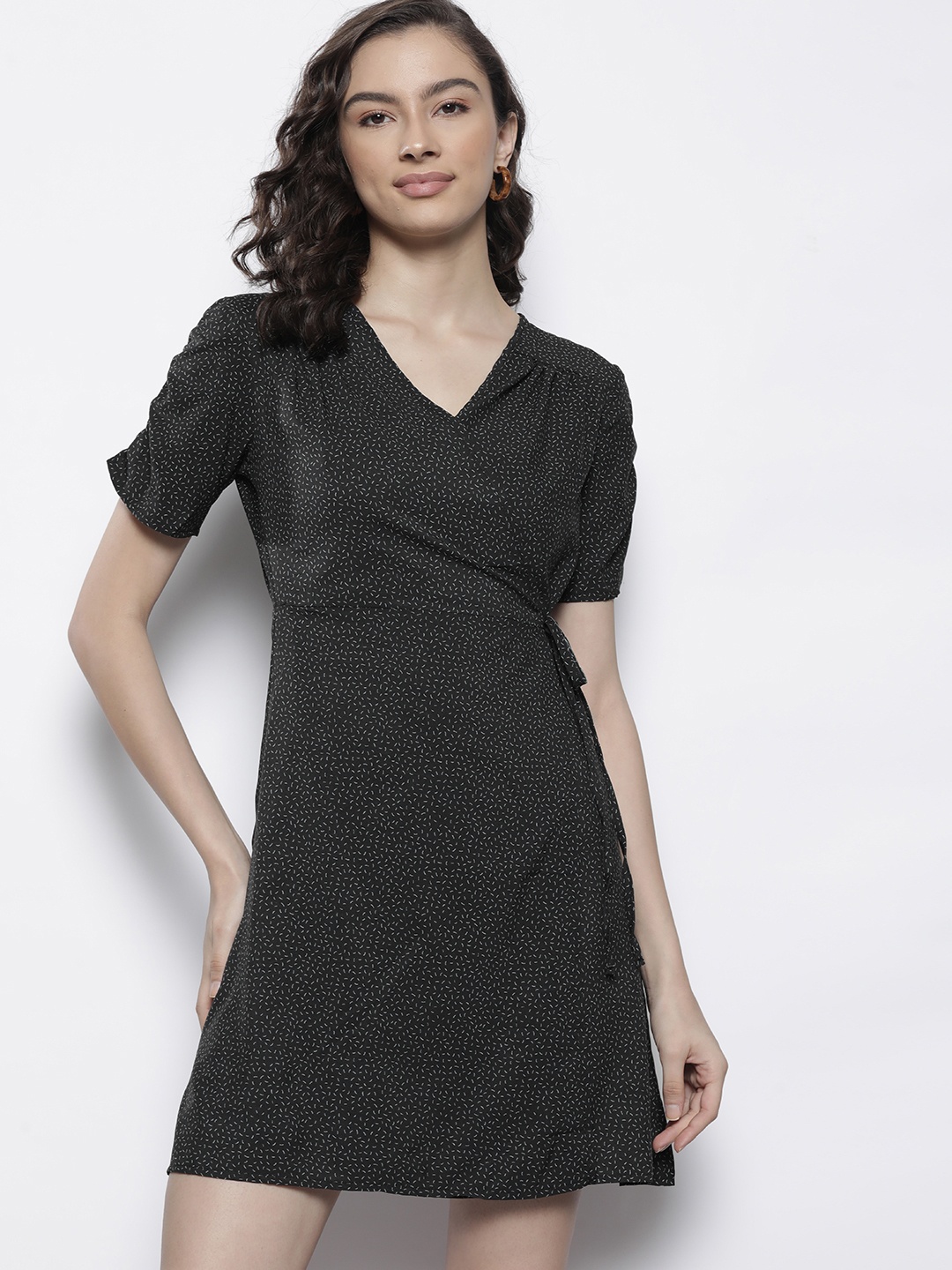 

Trendyol Black & White Geometric Printed Mini Wrap Dress