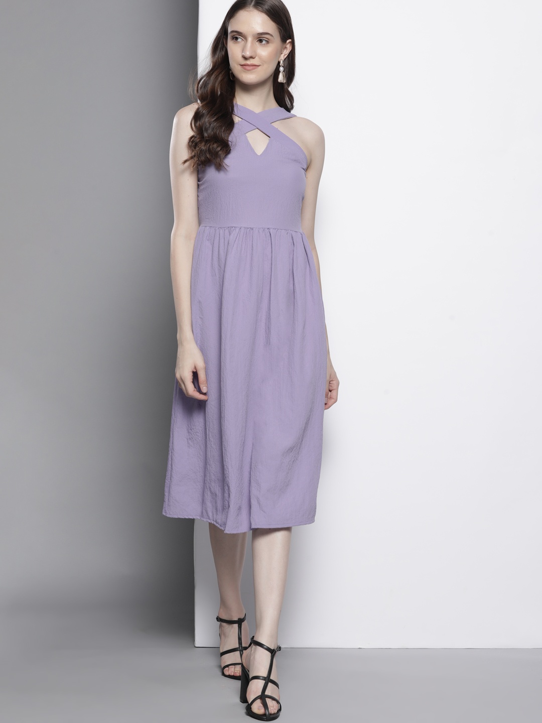 

Trendyol Lavender Keyhole Neck Dress