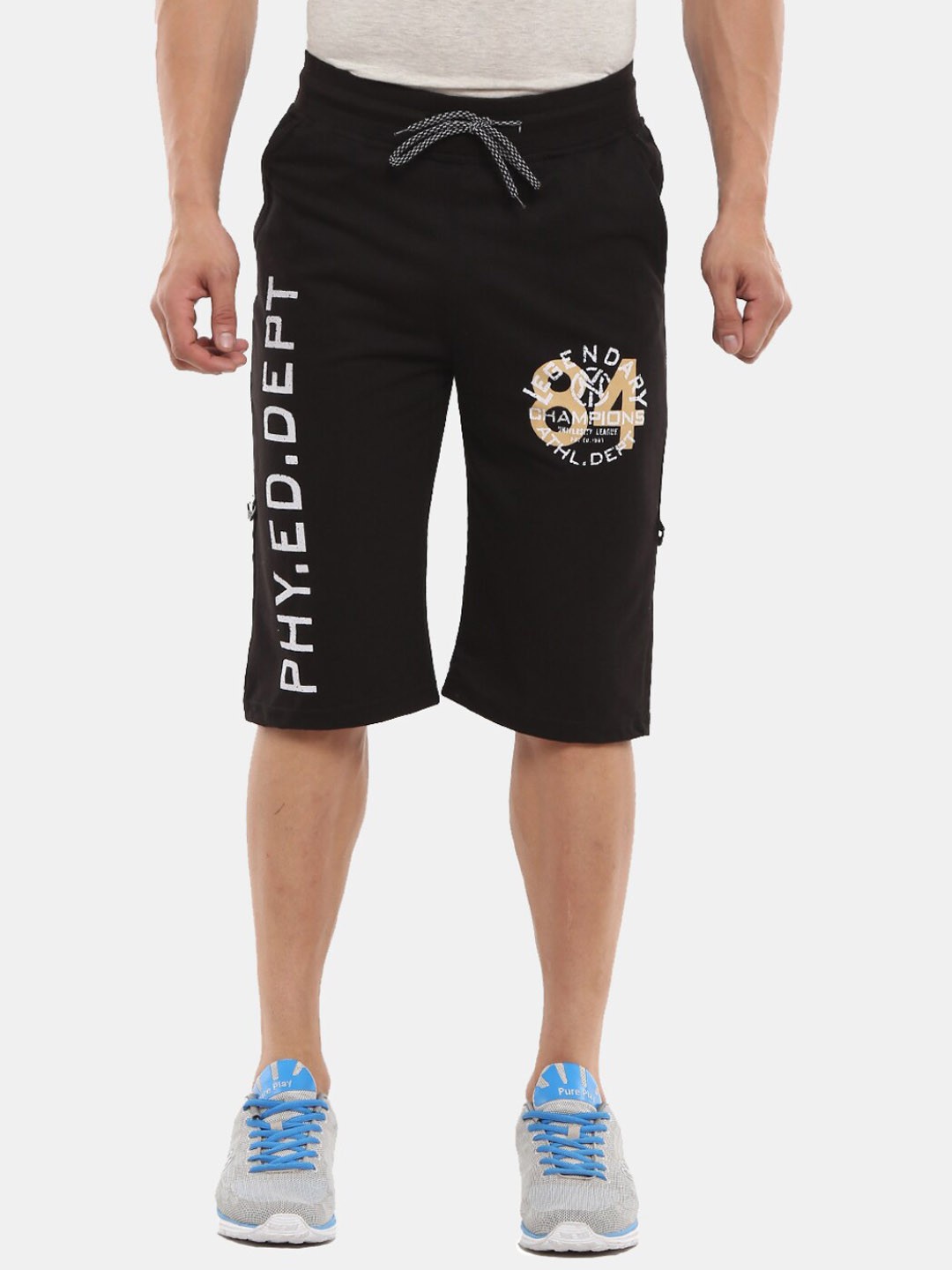 

V-Mart Men Black Printed Shorts