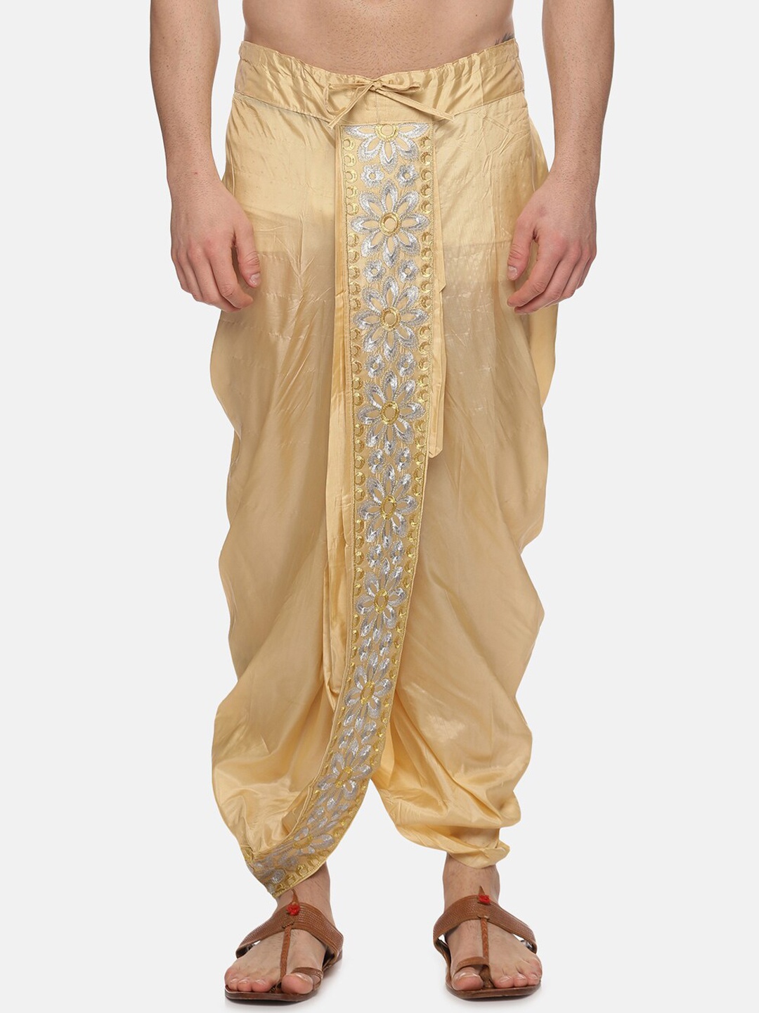 

Sethukrishna Men Golden Embroidered Dhotipants, Gold