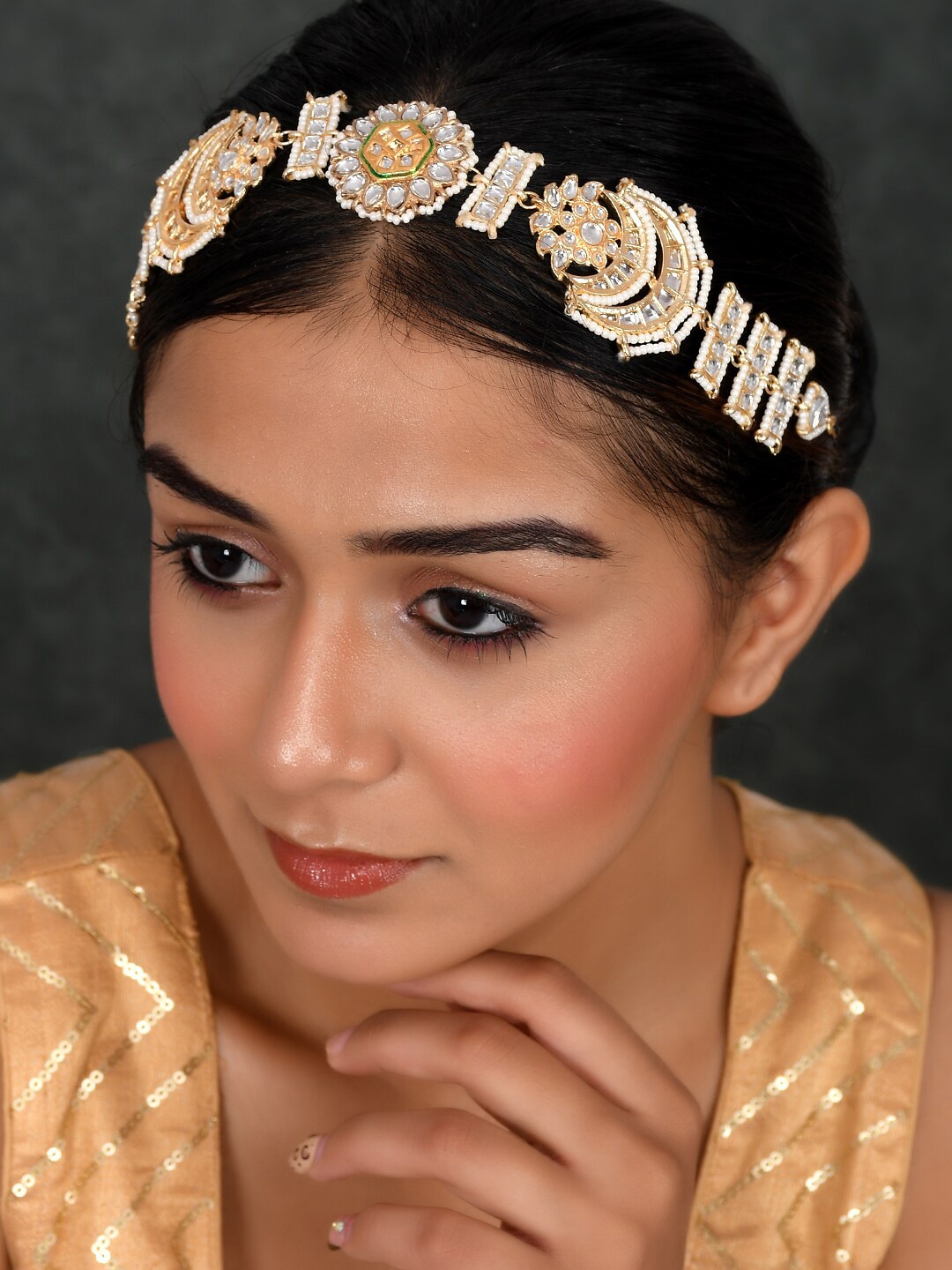 

AQUASTREET JEWELS White & Green Gold-Plated Kundan-Studded & Beaded Sheeshphool