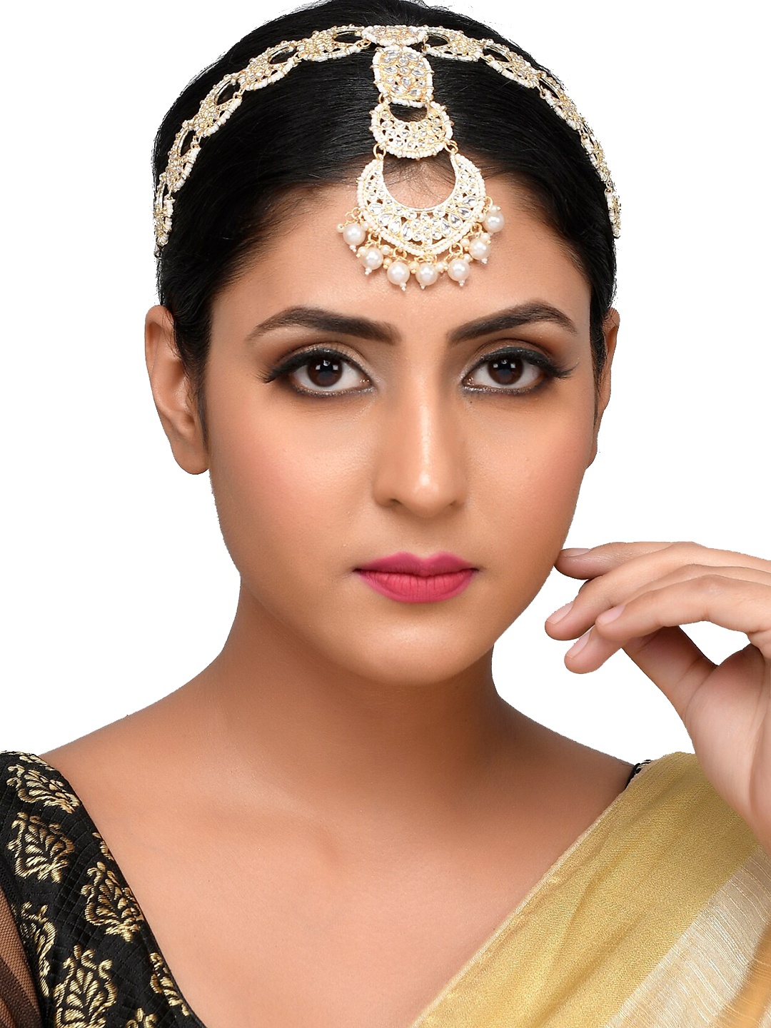 

AQUASTREET JEWELS Gold-Plated White Kundan Studded & Beaded Matha Patti